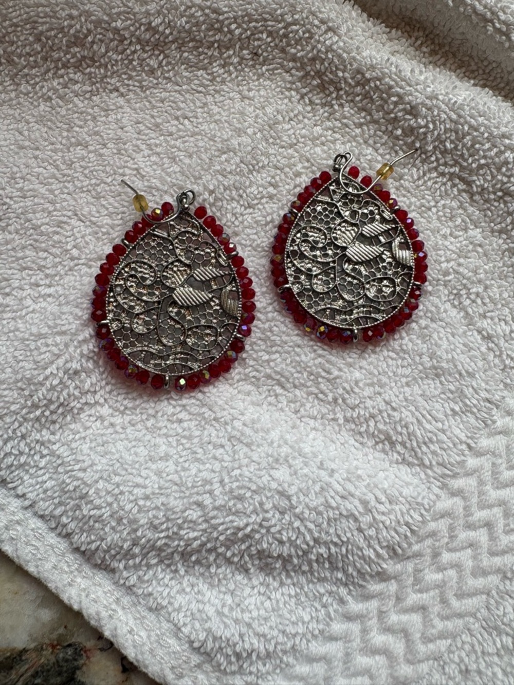 Red Filigree Teardrop Earrings - Silver Tone with Red Beads